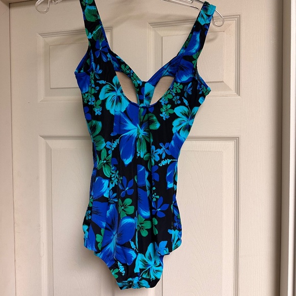 Azul full piece bathing suit - Picture 2 of 7